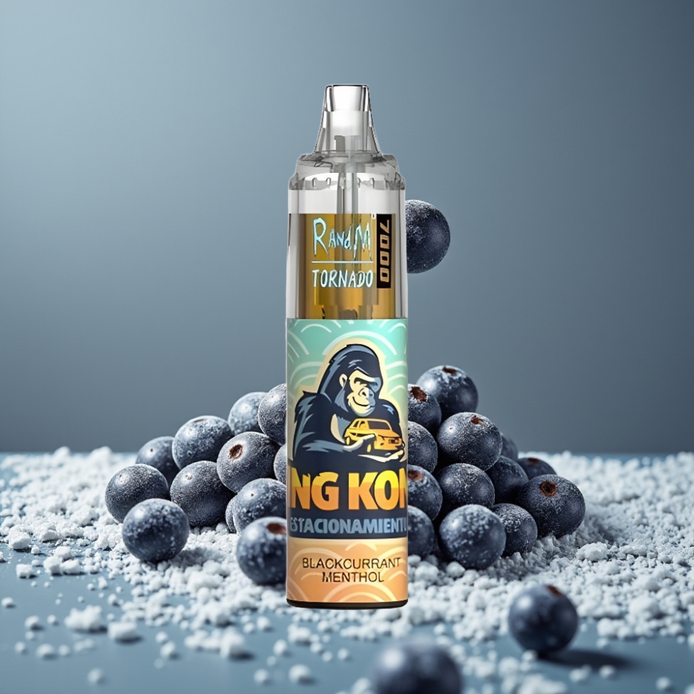 RandM Fumot Tornado 7000 نَفَثات بنكهة الكشمش الأسود والنعناع مع بطارية 850 ميلي أمبير وإضاءة RGB