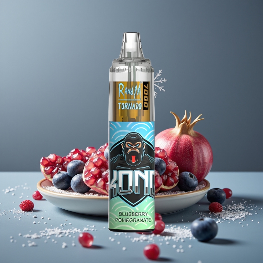 RandM Fumot Tornado 7000 نَفَثات بنكهة التوت والرمان مع بطارية 850 ميلي أمبير ومنفذ Type-C