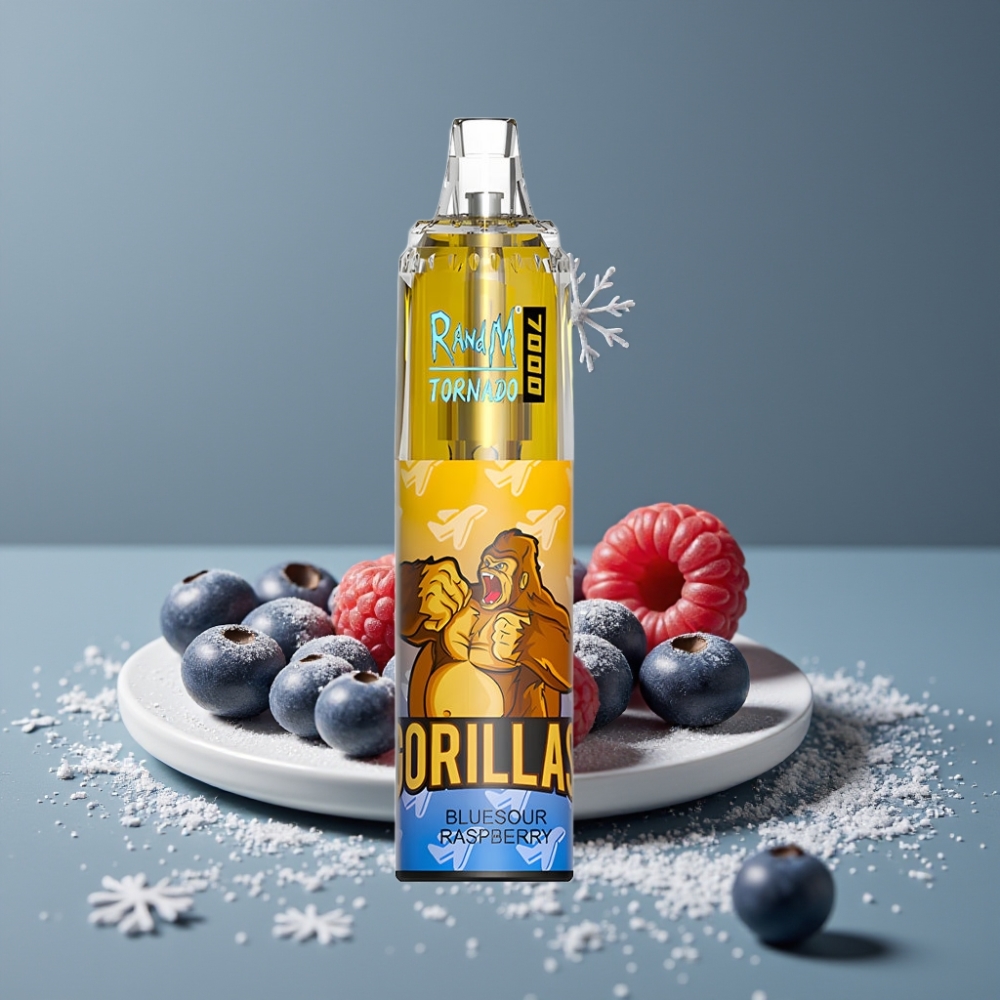 RandM Fumot Tornado 7000 نَفَثات بنكهة التوت الحامض الأزرق مع ضوء RGB وشاحن Type-C